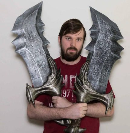 Клинки хаоса из вселенной God of War